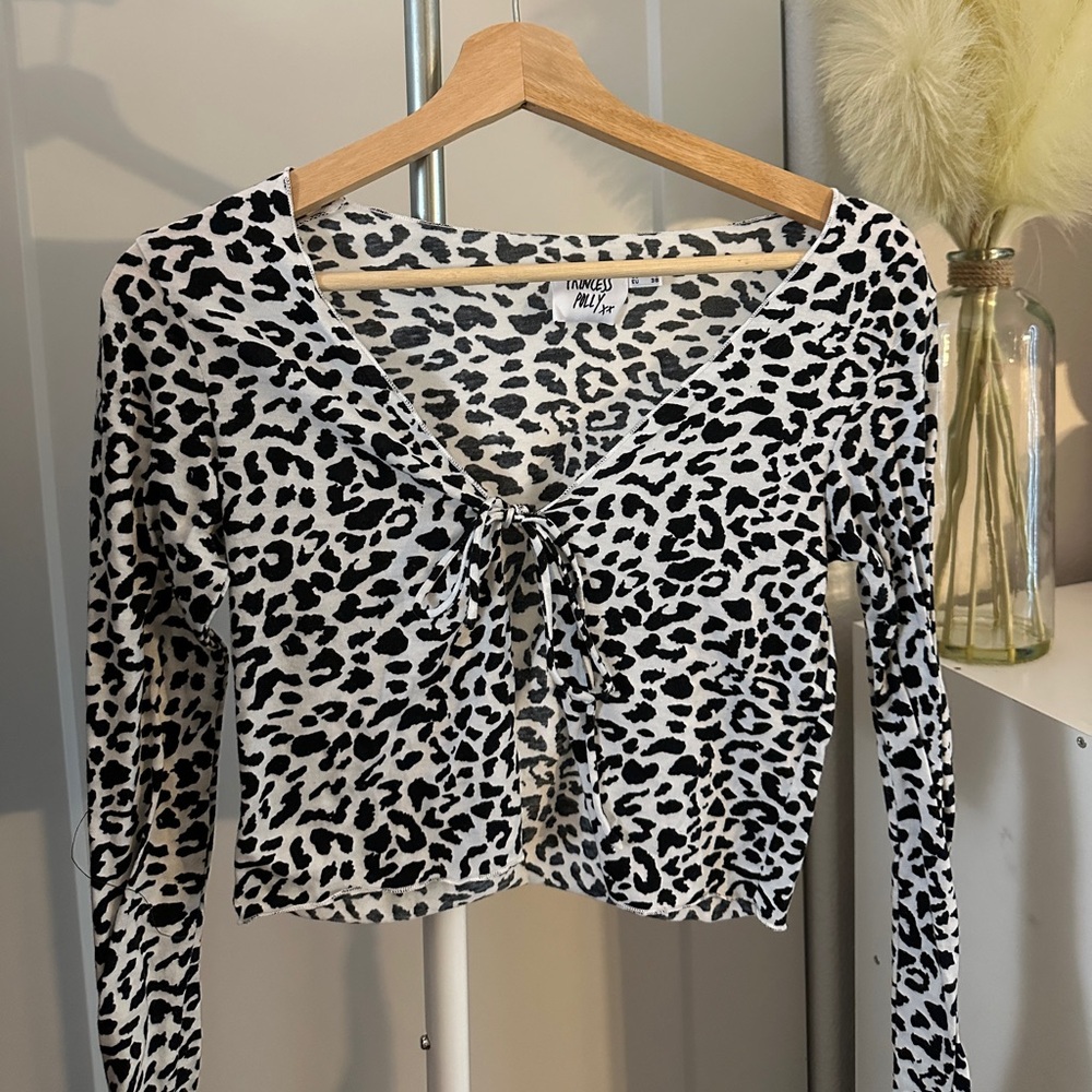 Princess Polly Long Sleeve Top Zebra
Size 4